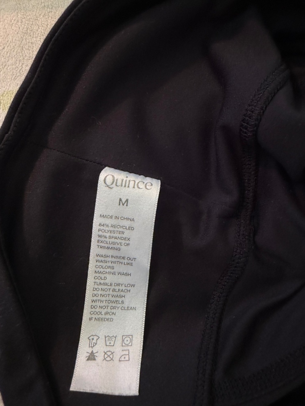 Quince High Rise Performance Leggings Medium Black Side Pocket Athletic Yoga Pan